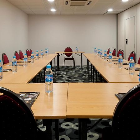 Brit Hotel Macon Centre Gare Екстериор снимка
