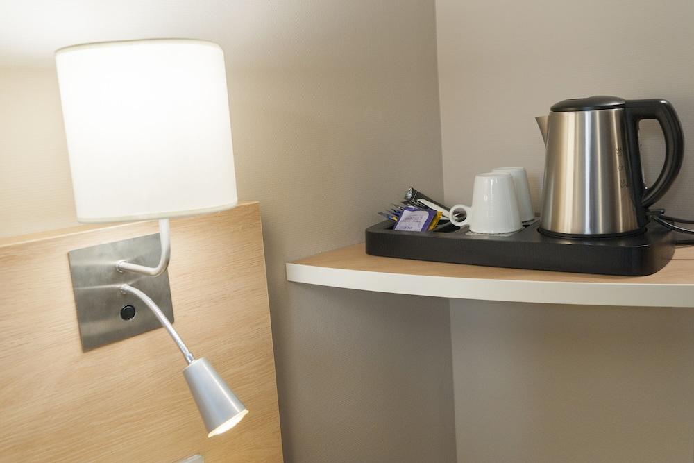 Brit Hotel Macon Centre Gare Екстериор снимка