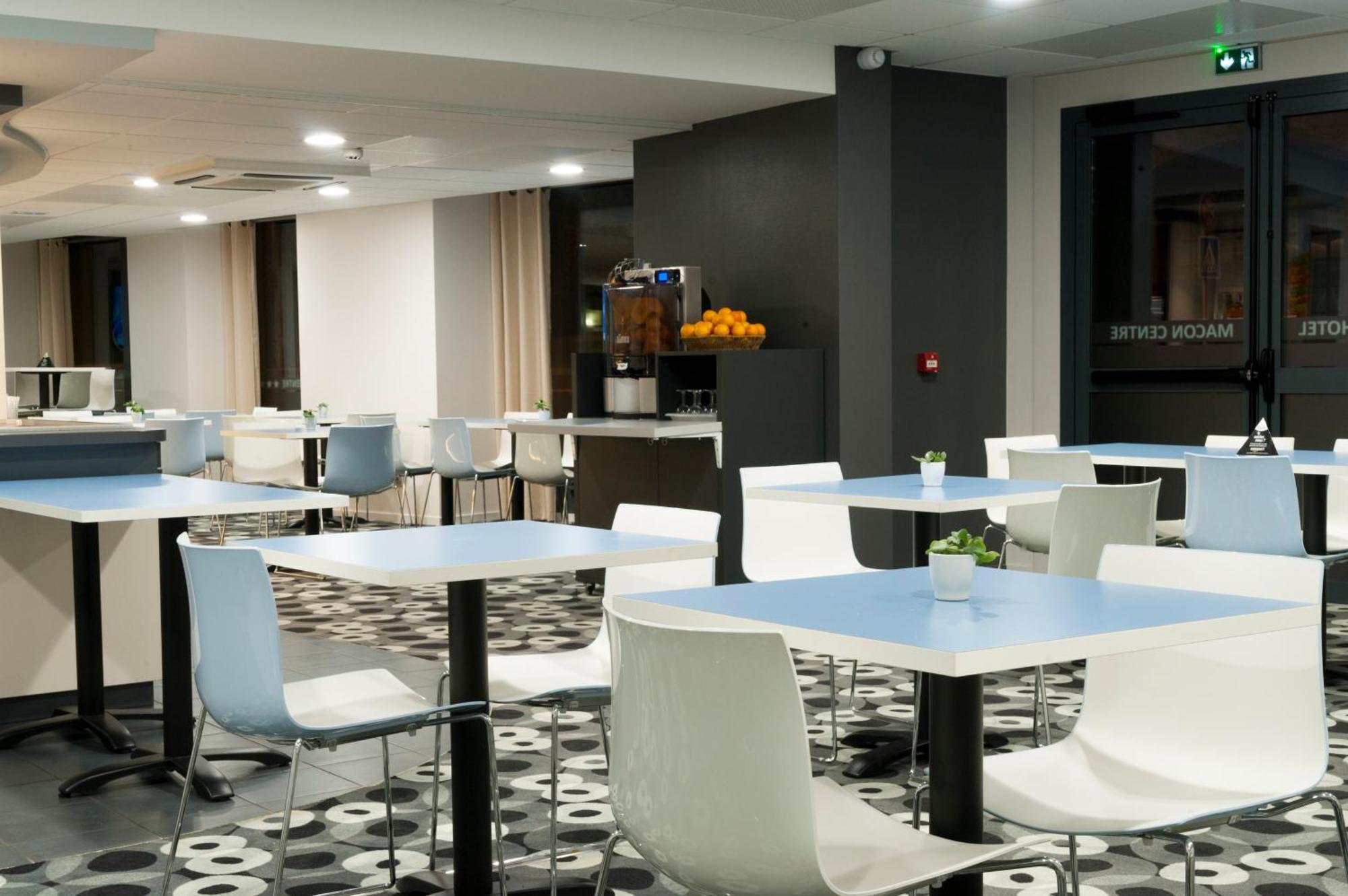 Brit Hotel Macon Centre Gare Екстериор снимка