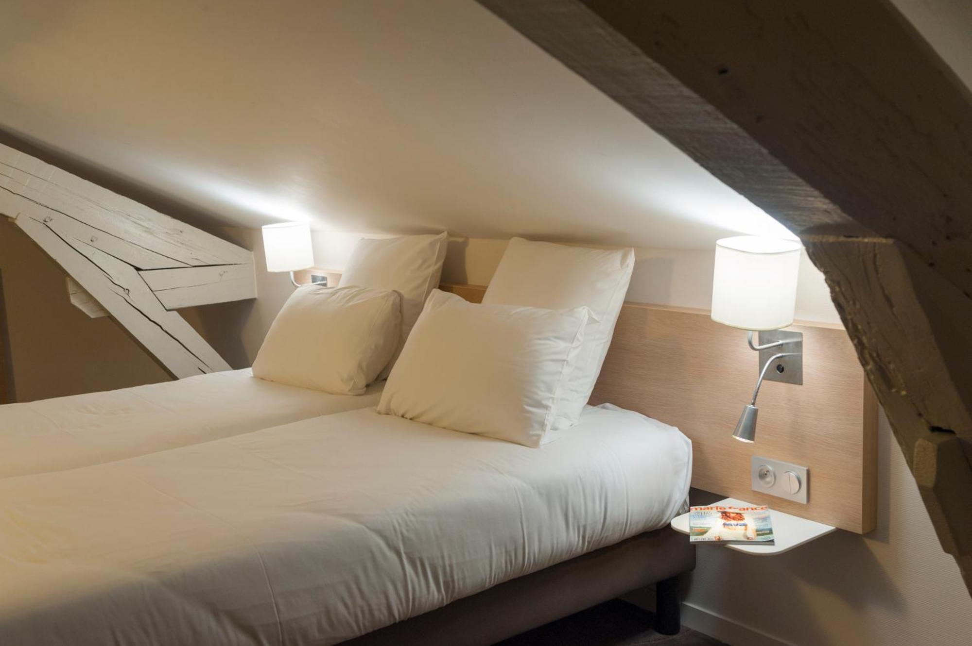 Brit Hotel Macon Centre Gare Екстериор снимка