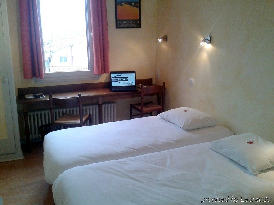 Brit Hotel Macon Centre Gare Екстериор снимка